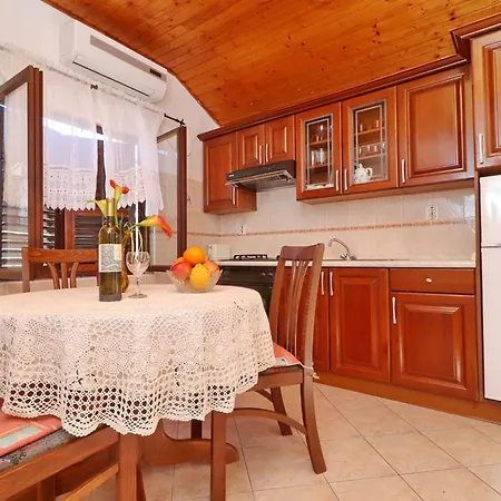 Peselj-studio With Balcony And Sea View 1 *