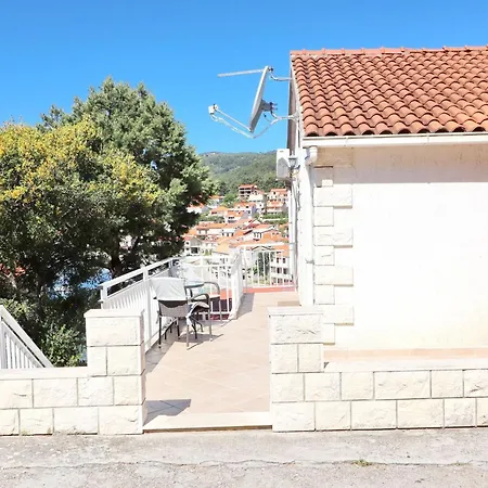 アパート Peselj-studio With Balcony And Sea View 1