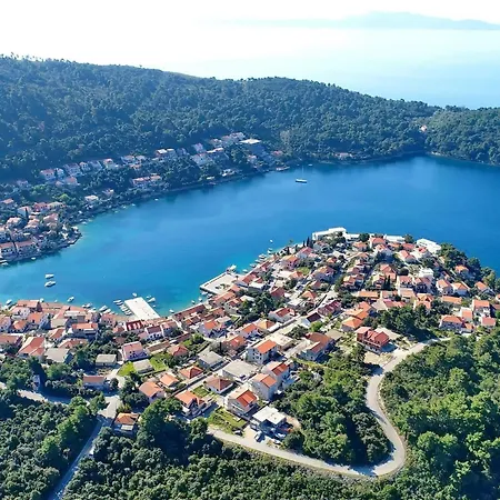 아파트 Peselj-studio With Balcony And Sea View 1 *